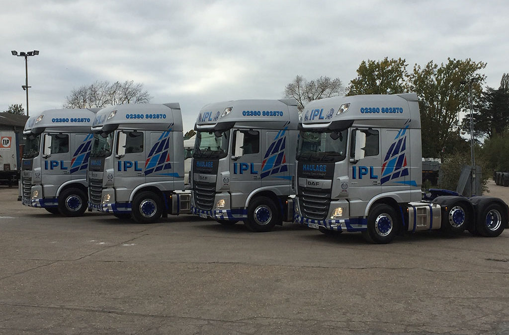 What’s the Difference between Haulage and Courier Services?